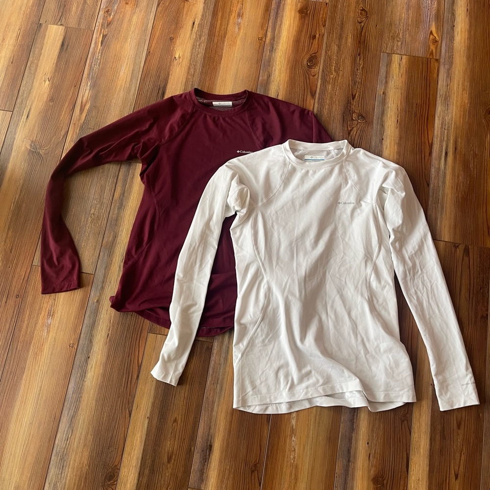 Columbia base layers, size small